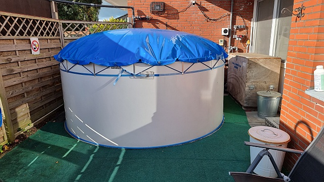 ../images/fotoalbum/pool/2024-10-11 15.37.18